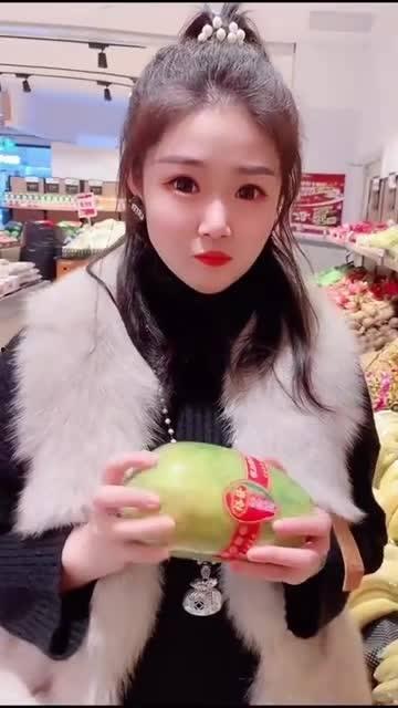 美女吃瓜孑,揭秘娱乐圈幕后故事